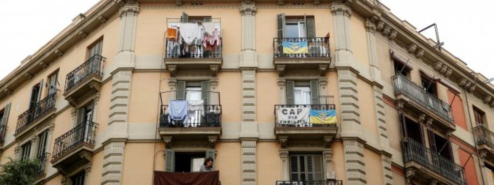 Airbnb-kali-tin-varkeloni-na Airbnb: Καλεί την Βαρκελώνη να επανεξετάσει τα μέτρα που έχουν επιβληθεί εναντίον της