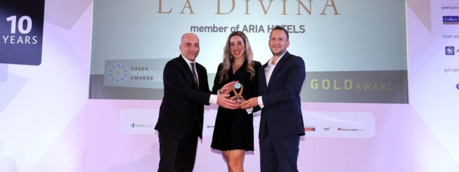 Aria-Hotels-dio-chrisa-vravia Aria Hotels: Δύο χρυσά βραβεία για το La Divina στα Greek Hospitality Awards 2024