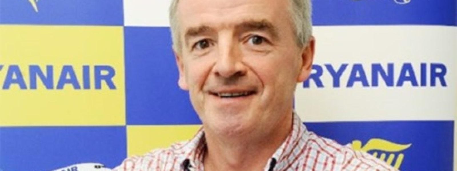 i-Ryanair-mioni-tis-ptisis Η Ryanair μειώνει τις πτήσεις στο Ηνωμένο Βασίλειο το 2025 λόγω αύξησης φόρου