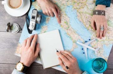 ti-provlepoun-Google-ke-Deloitte