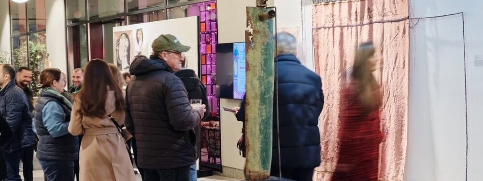 exostrefiΑ-EXTROVERSION-sinantisi-technis «ΕΞΩΣΤΡΕΦΕΙΑ | EXTROVERSION»: Συνάντηση τέχνης και έκφρασης στο Moxy Athens City