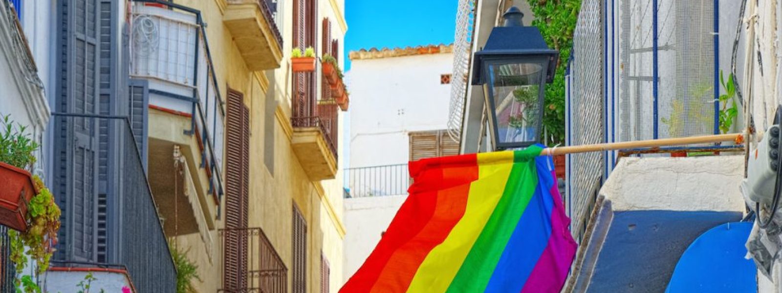pos-diamorfonete-i-LGBT-taxidiotiki Πώς διαμορφώνεται η LGBT ταξιδιωτική αγορά έως το 2032