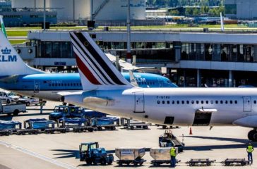 Schiphol-stasi-ergasias-se-KLM