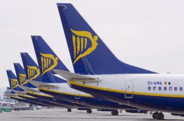 divRyanair-pira-kata-tis-fon