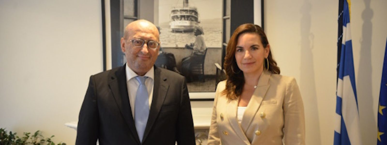 sinantisi-kefalogianni-me-ton-presvi Συνάντηση Κεφαλογιάννη με τον Πρέσβη της Αρμενίας – Ενίσχυση της τουριστικής συνεργασίας